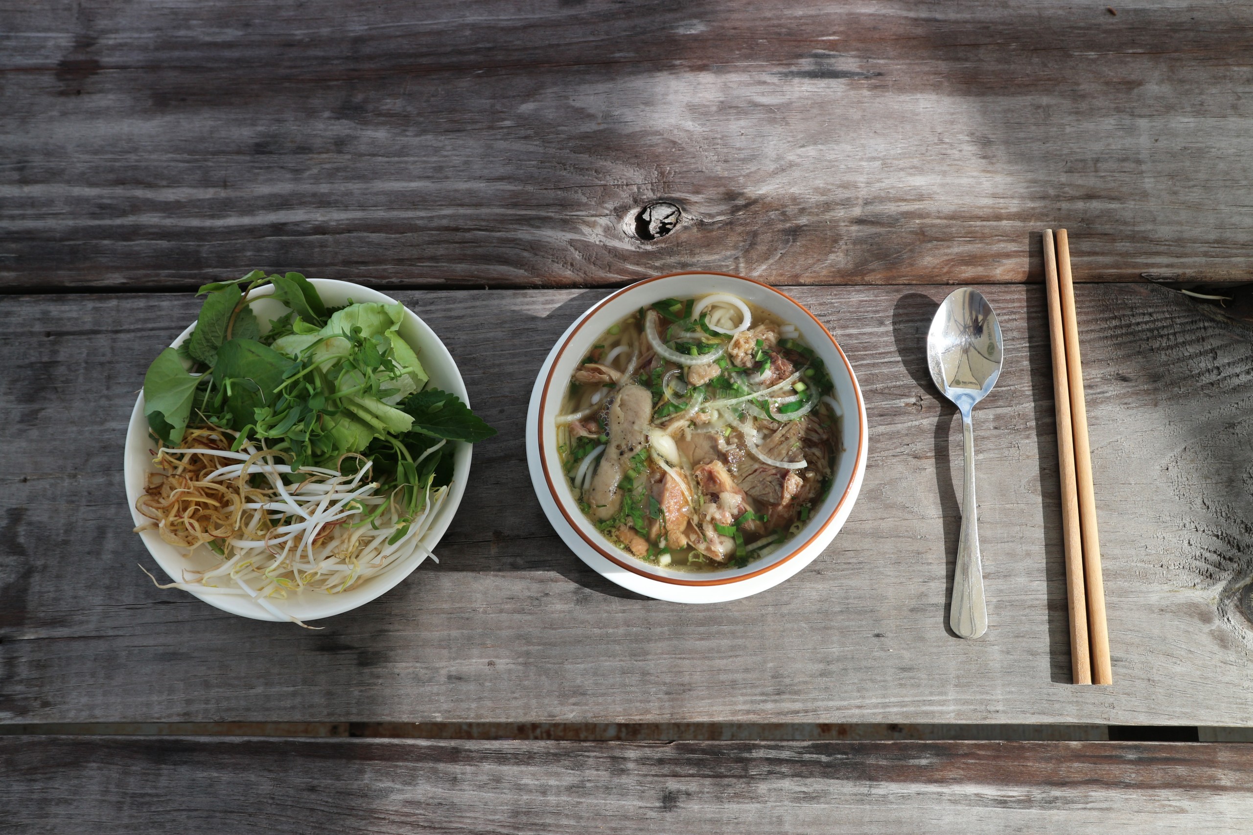 hương vị qu&ecirc; hương, đậm đ&agrave; bản sắc địa phương,